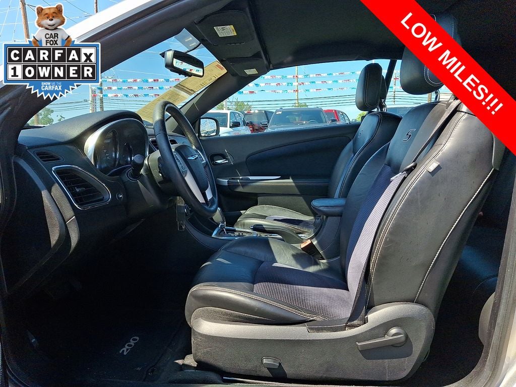 2013 Chrysler 200 S