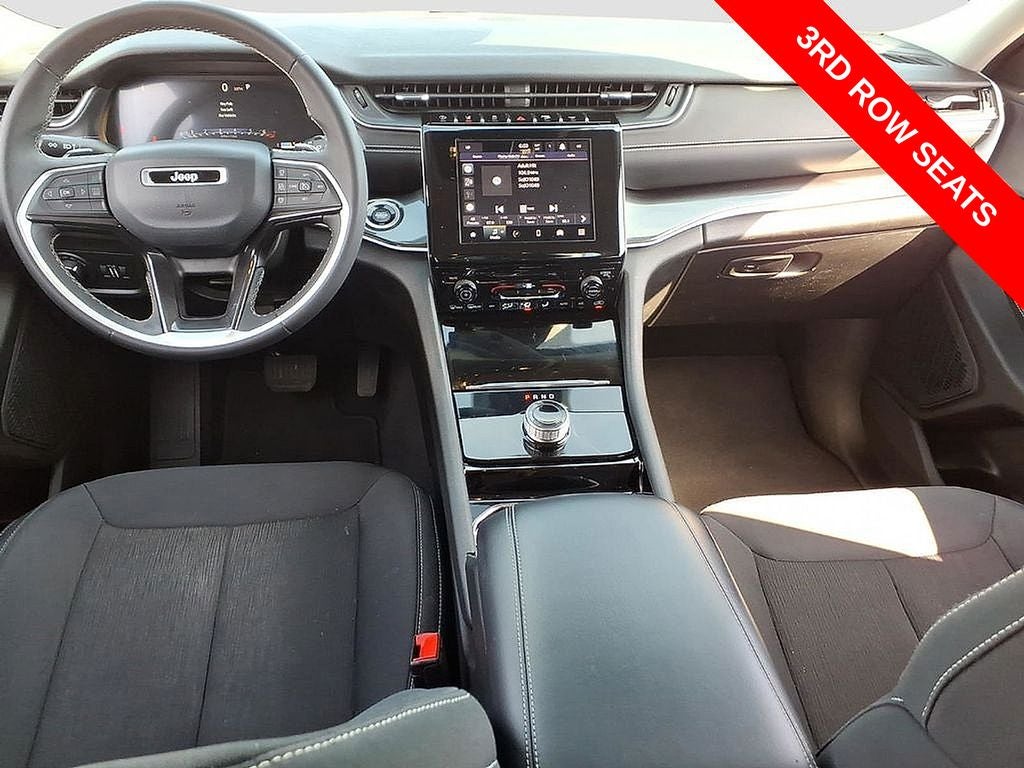 2023 Jeep Grand Cherokee L Laredo 4x4