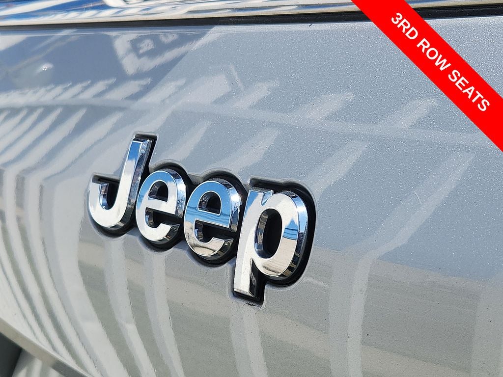 2023 Jeep Grand Cherokee L Laredo 4x4