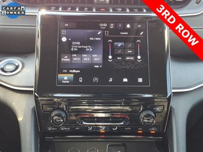 2023 Jeep Grand Cherokee L Laredo 4x4