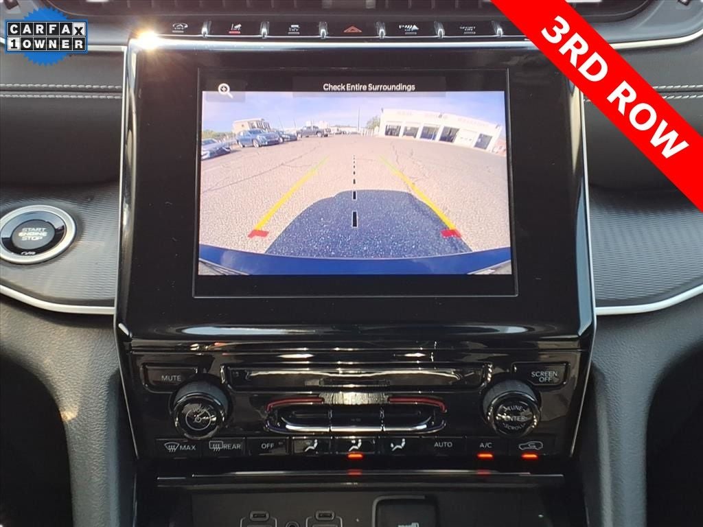 2023 Jeep Grand Cherokee L Laredo 4x4