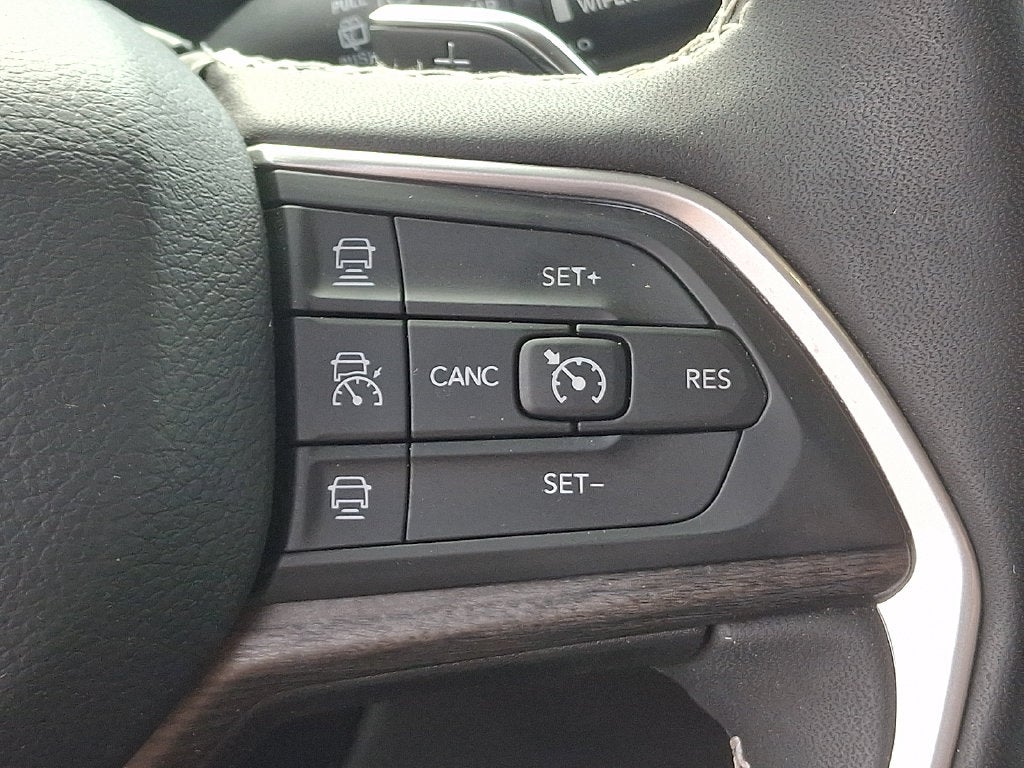 2023 Jeep Grand Cherokee L Limited 4x4