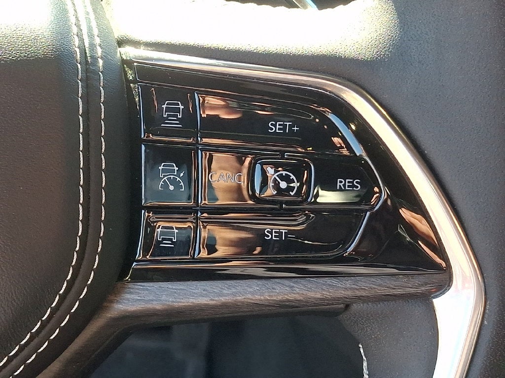 2023 Jeep Grand Cherokee L Overland 4x4