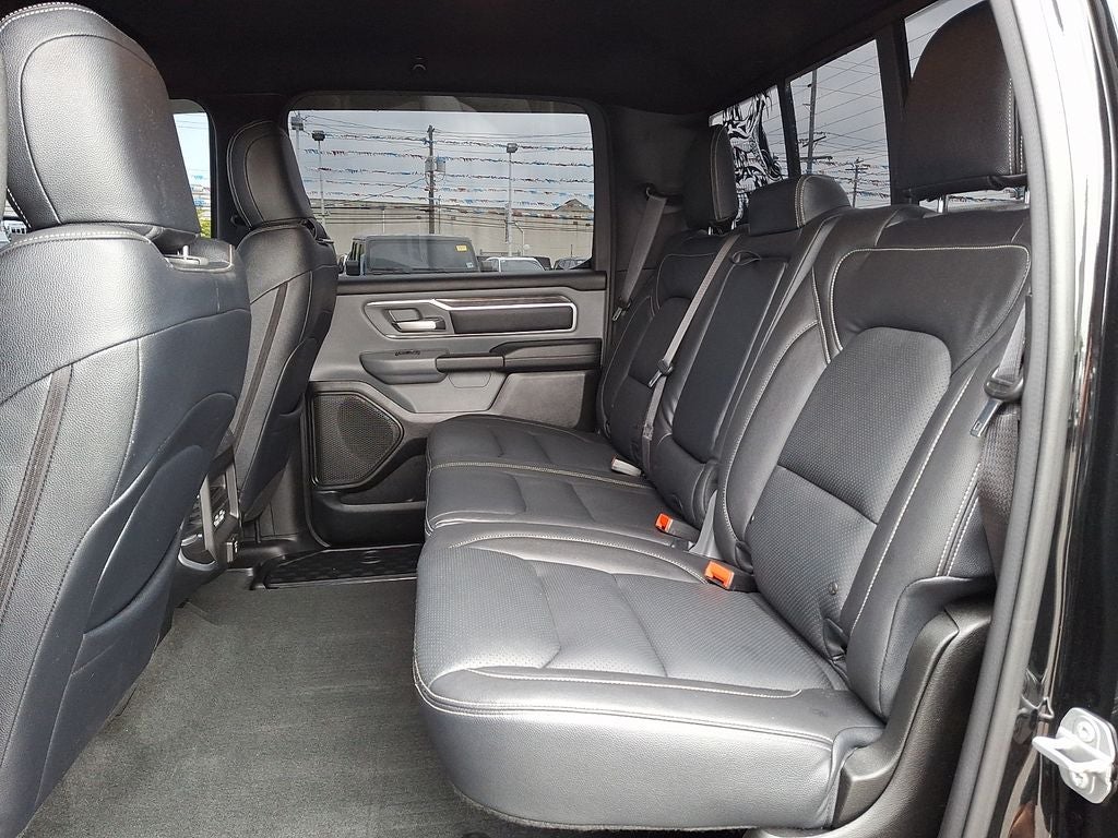 2021 RAM 1500 Big Horn Crew Cab 4x4 5'7' Box