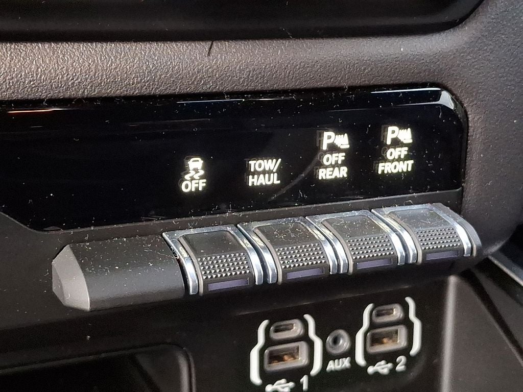 2021 RAM 1500 Big Horn Crew Cab 4x4 5'7' Box