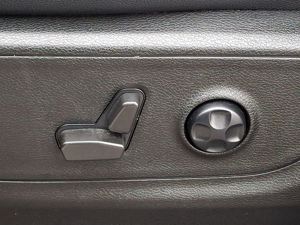 2021 RAM 1500 Big Horn Crew Cab 4x4 5'7' Box