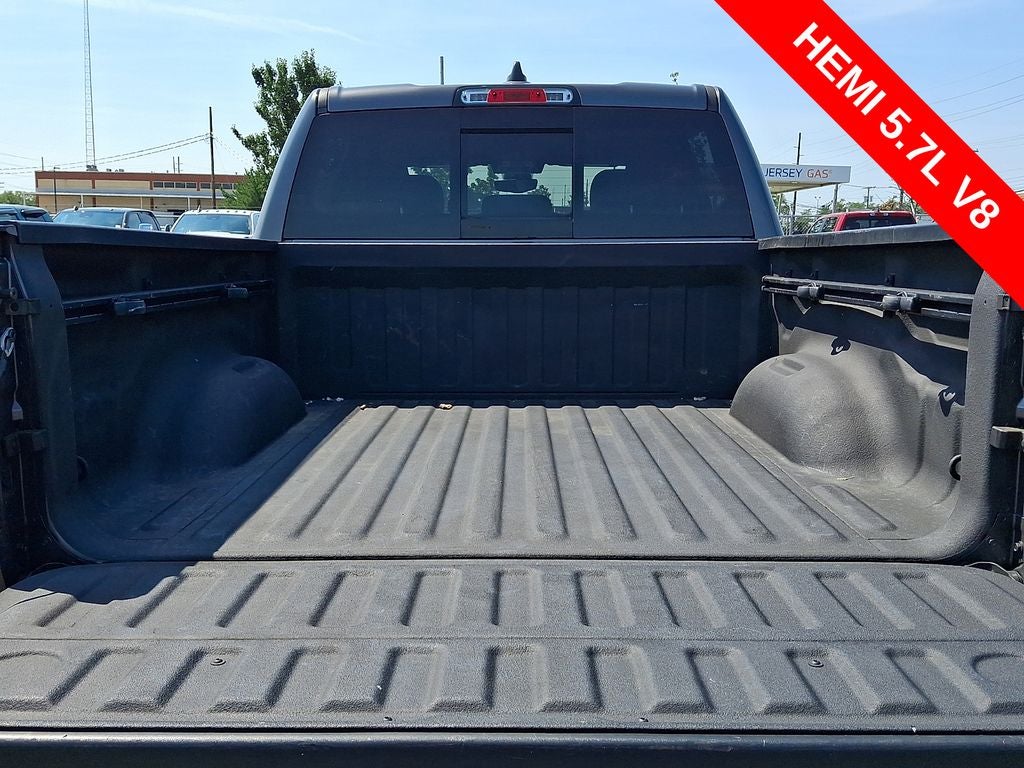 2022 RAM 1500 Big Horn Crew Cab 4x4 5'7' Box