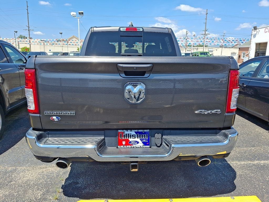 2022 RAM 1500 Big Horn Crew Cab 4x4 5'7' Box
