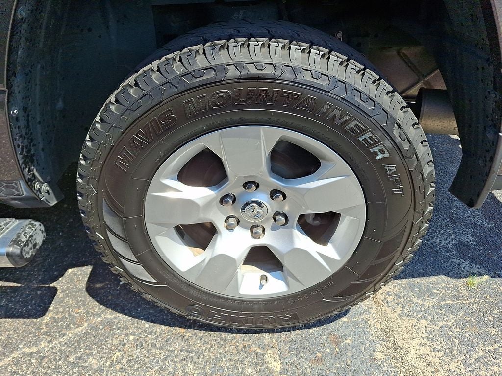 2022 RAM 1500 Big Horn Crew Cab 4x4 5'7' Box
