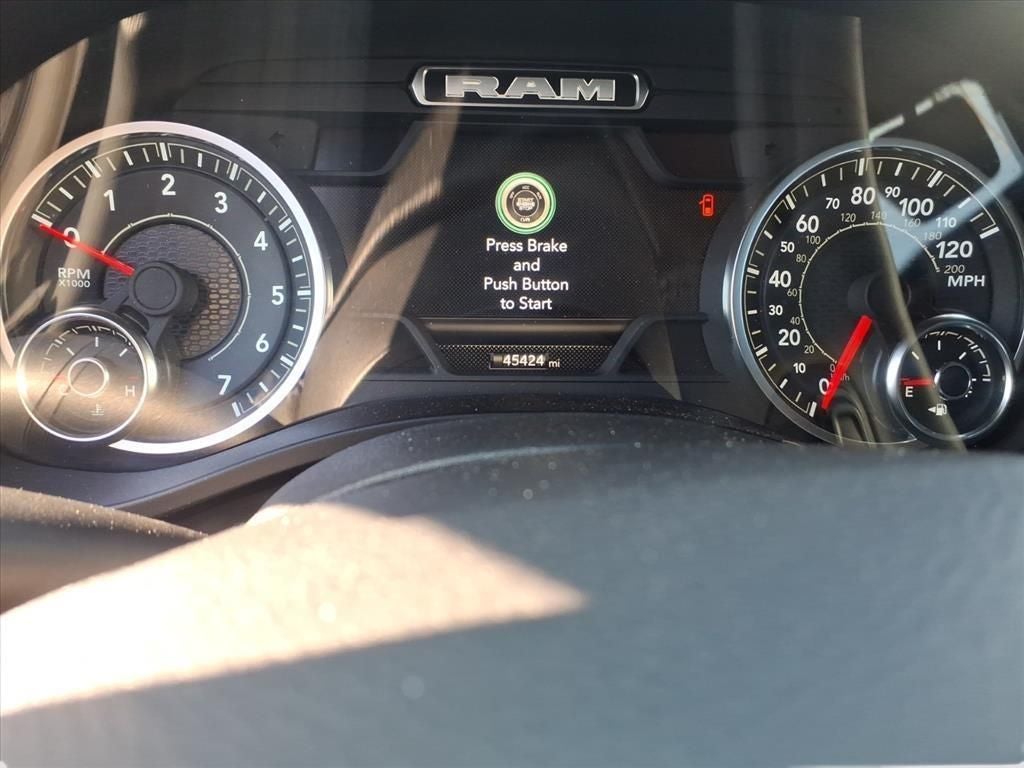 2025 RAM 1500 Laramie Crew Cab 4x4 5'7' Box