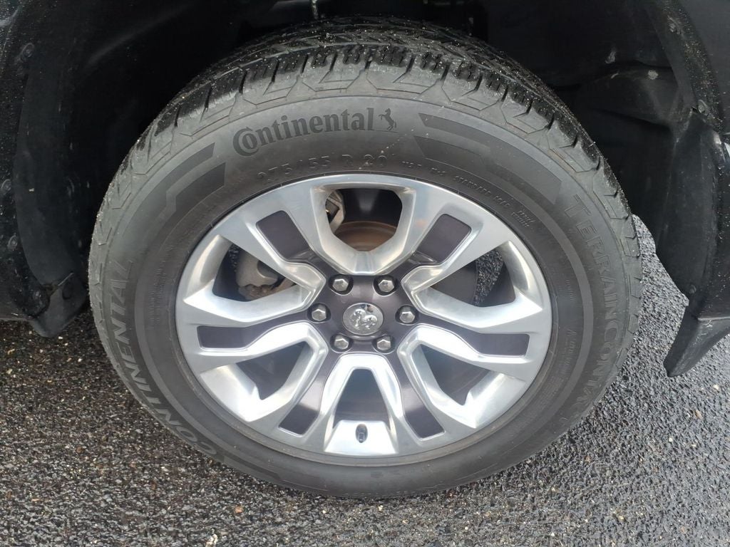 2020 RAM 1500 Laramie Longhorn Crew Cab 4x4 5'7' Box