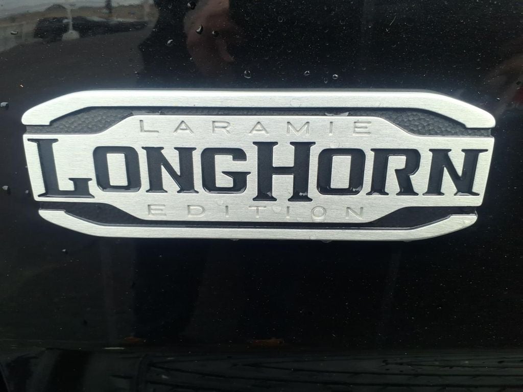 2020 RAM 1500 Laramie Longhorn Crew Cab 4x4 5'7' Box