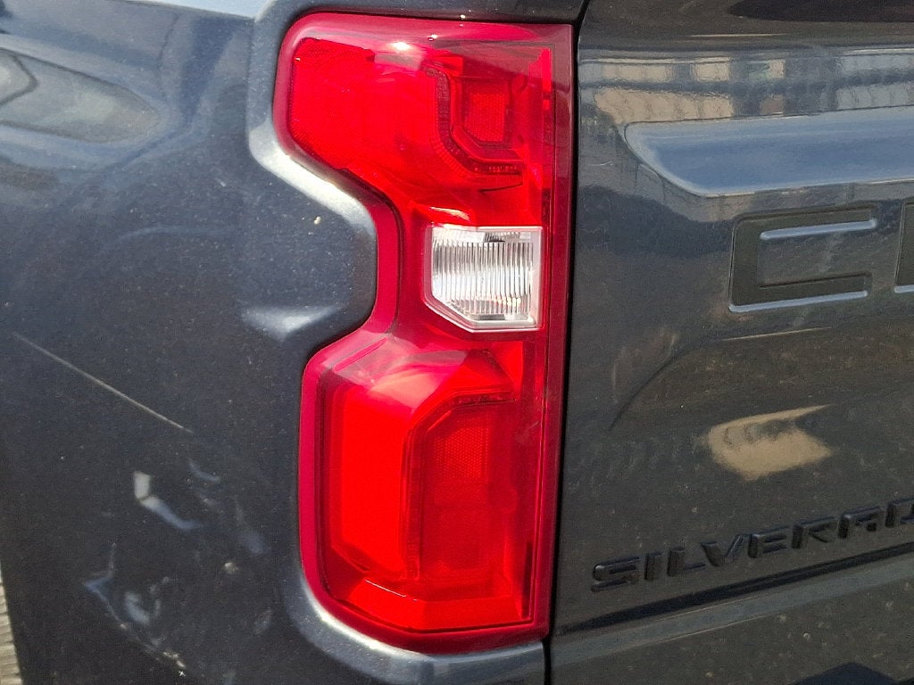 2021 Chevrolet Silverado 1500 4WD Crew Cab Short Bed Custom