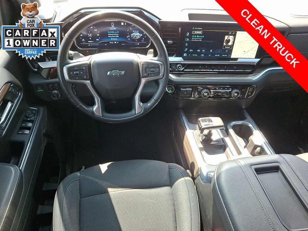 2022 Chevrolet Silverado 1500 4WD Crew Cab Short Bed RST