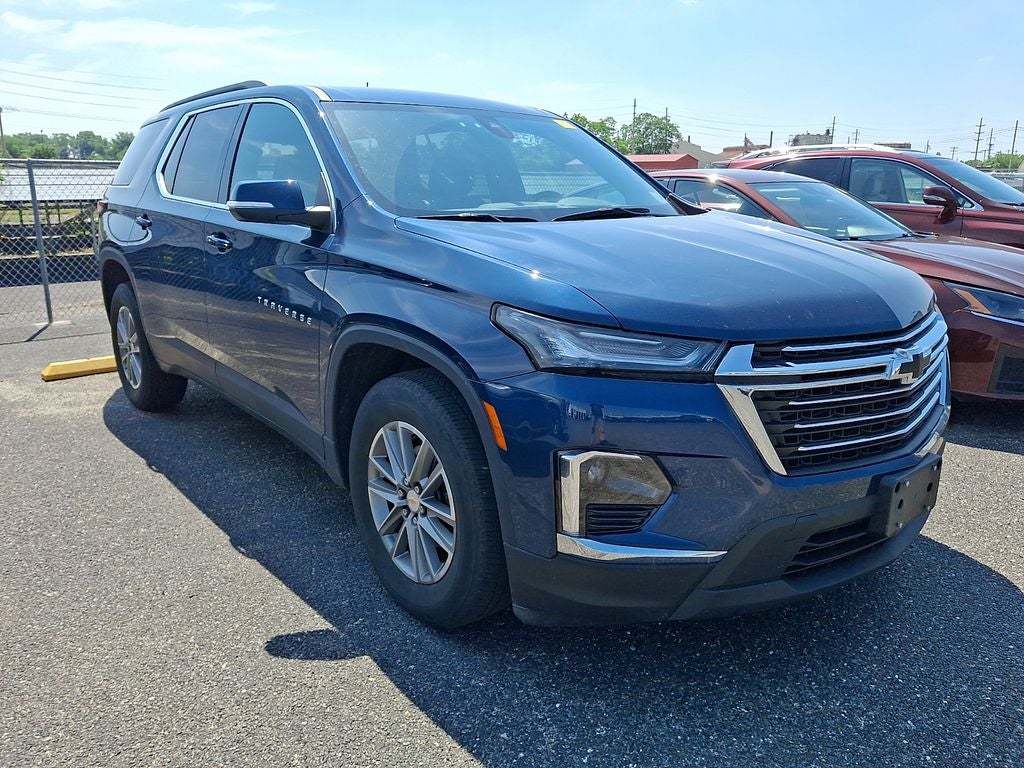2023 Chevrolet Traverse AWD LT Cloth