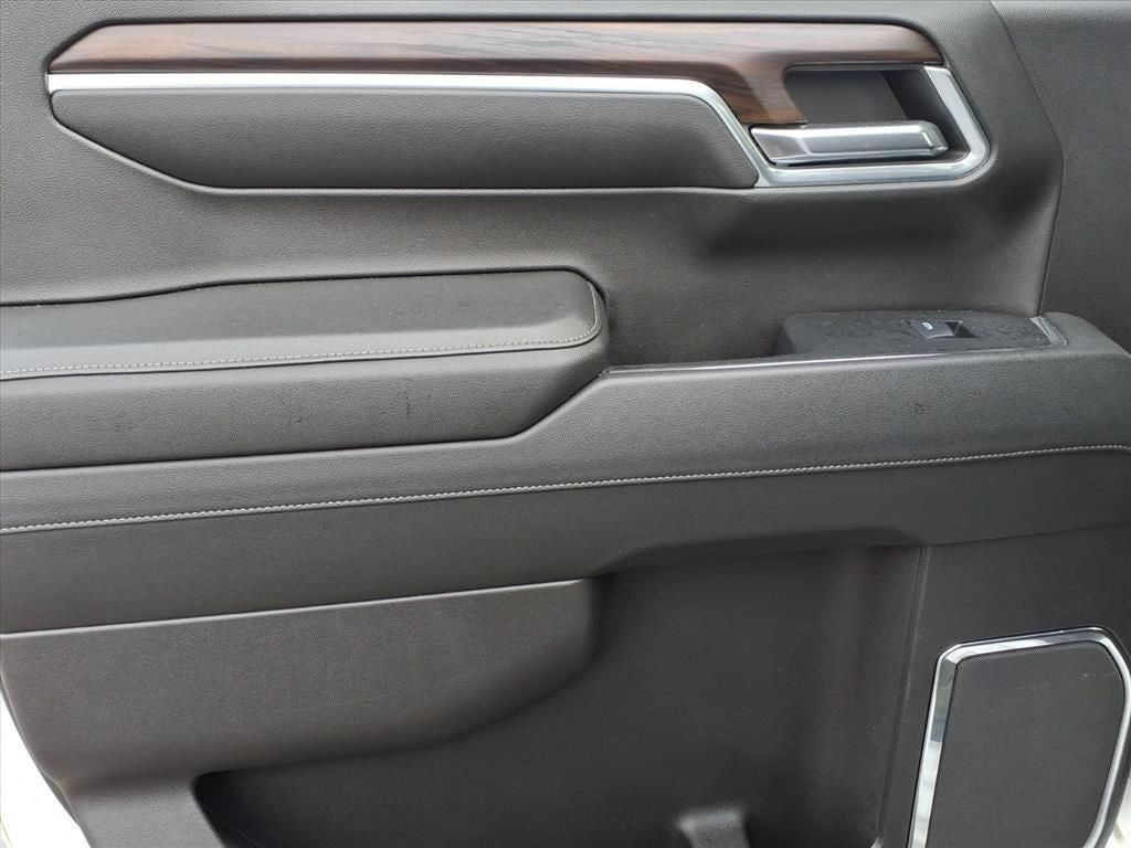 2024 GMC Sierra 1500 4WD Crew Cab Short Box SLT