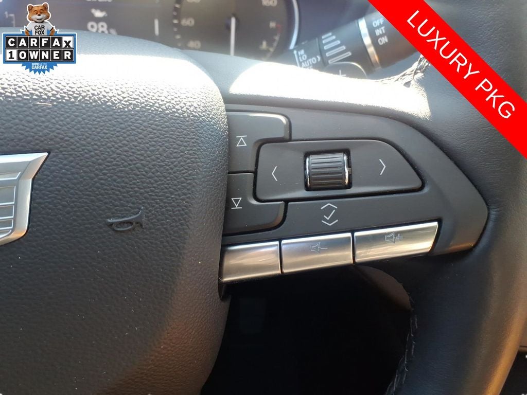 2022 Cadillac XT4 AWD Premium Luxury