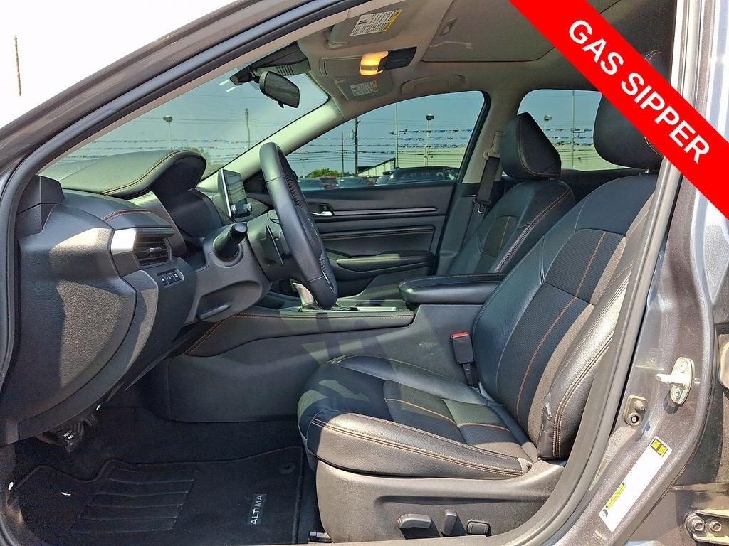 2021 Nissan Altima SR FWD