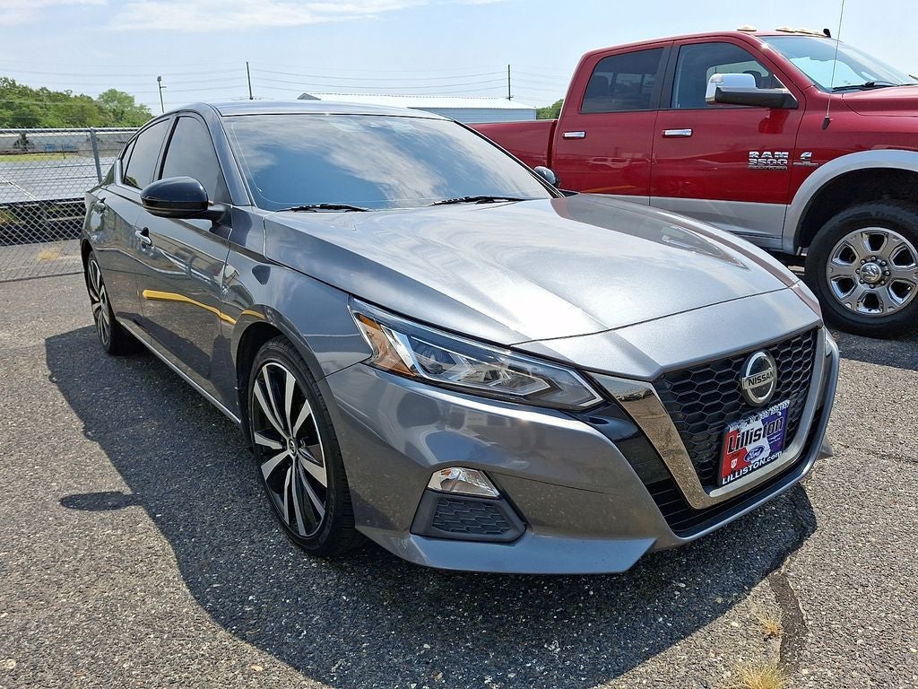 2021 Nissan Altima SR FWD