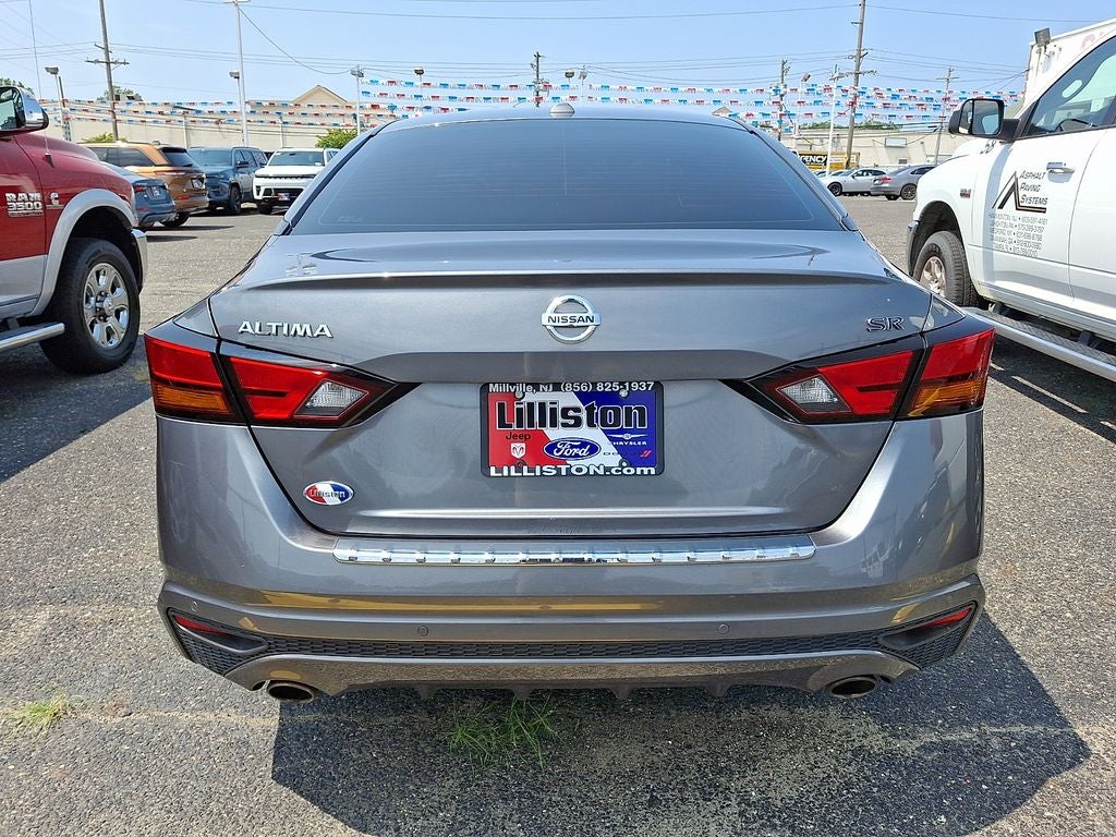 2021 Nissan Altima SR FWD