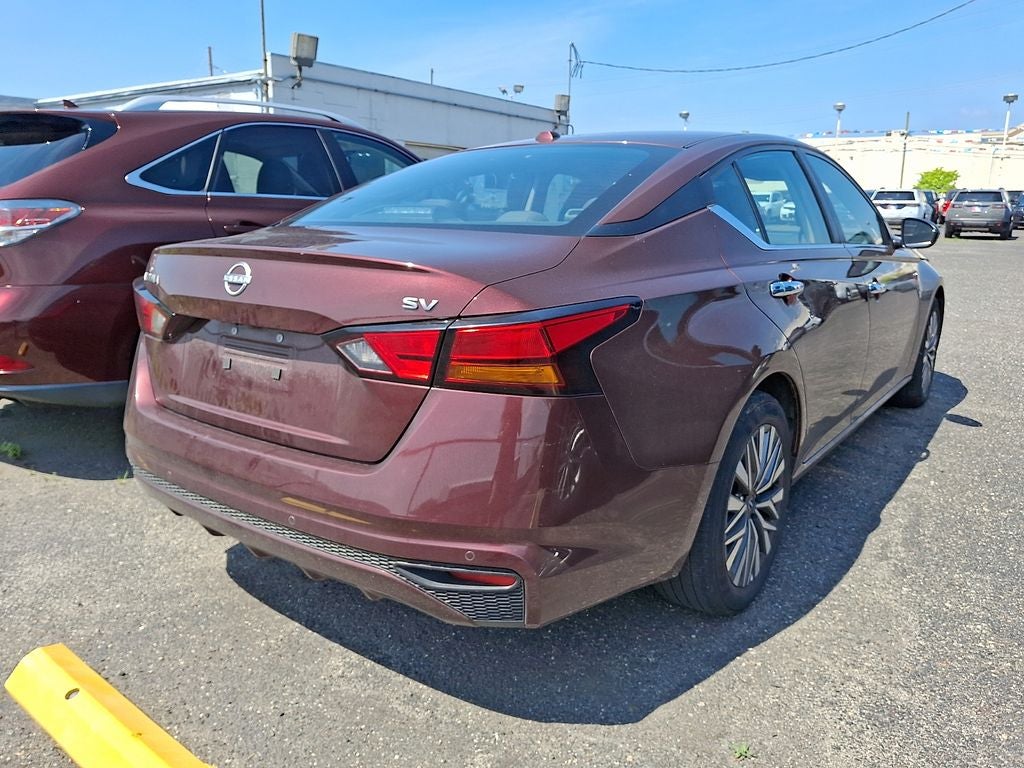2024 Nissan Altima SV FWD