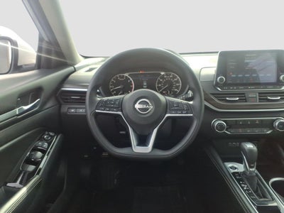 2023 Nissan Altima SV FWD