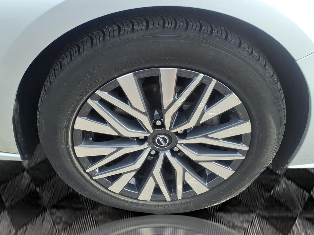 2023 Nissan Altima SV FWD