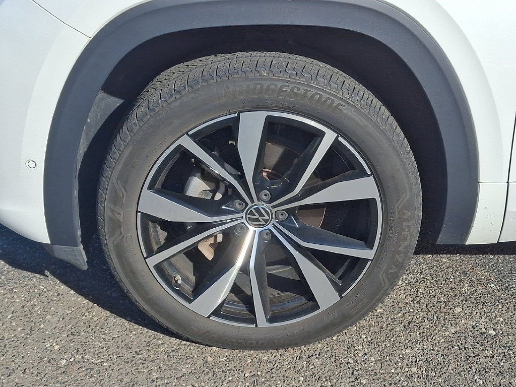 2024 Volkswagen Atlas Cross Sport 2.0T SEL Premium R-Line