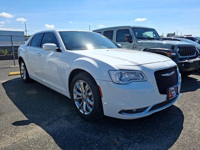 2015 Chrysler 300 Limited