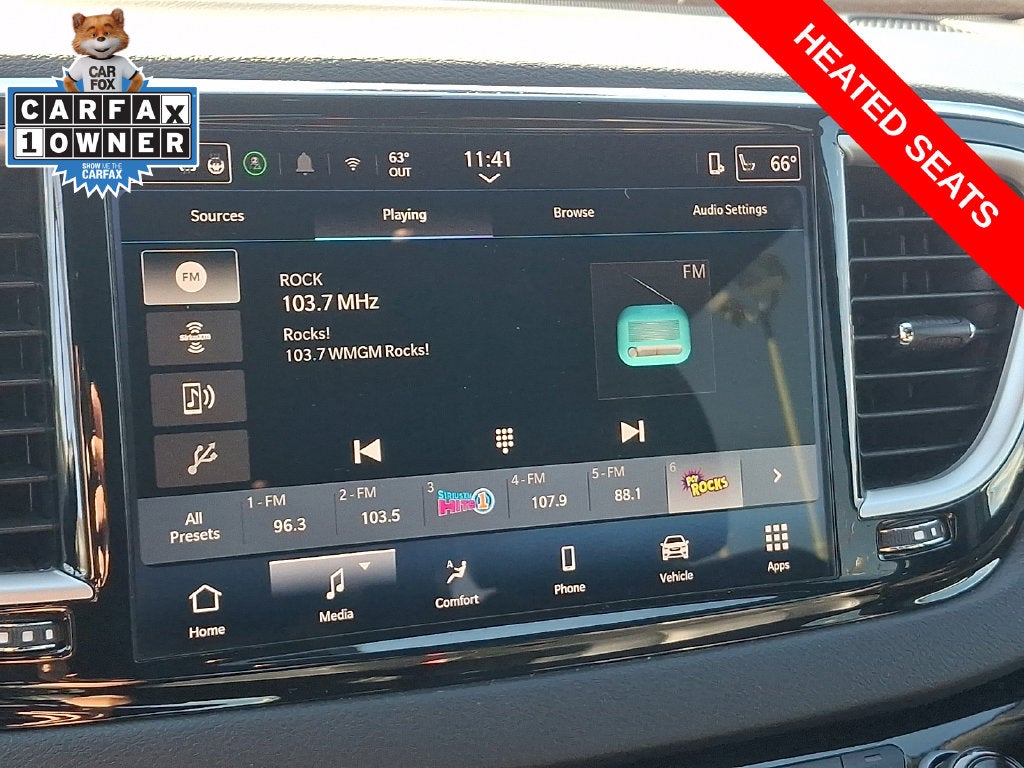2025 Chrysler Pacifica Select