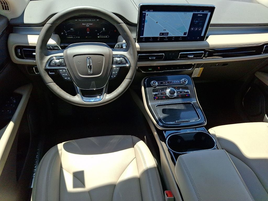 2022 Lincoln Nautilus Standard