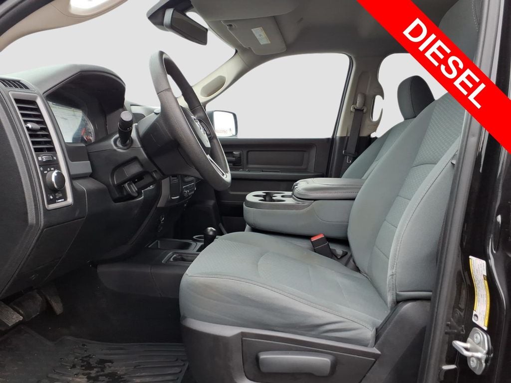 2018 RAM 2500 Tradesman Crew Cab 4x4 6'4' Box