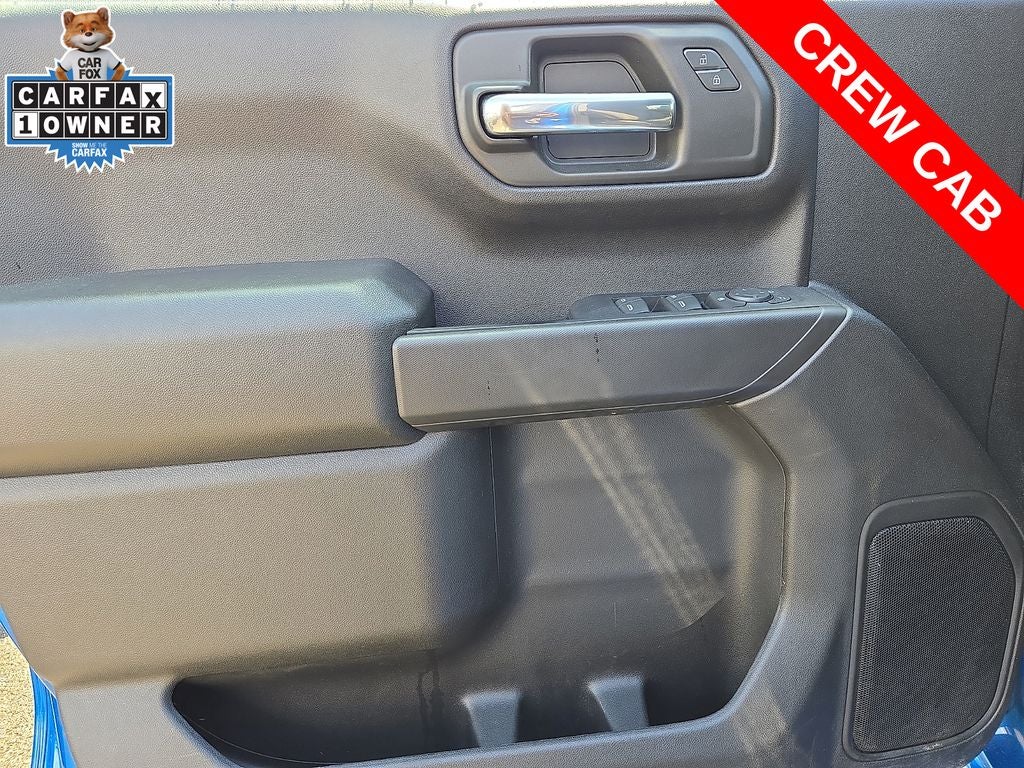 2023 Chevrolet Silverado 1500 4WD Crew Cab Short Bed Custom