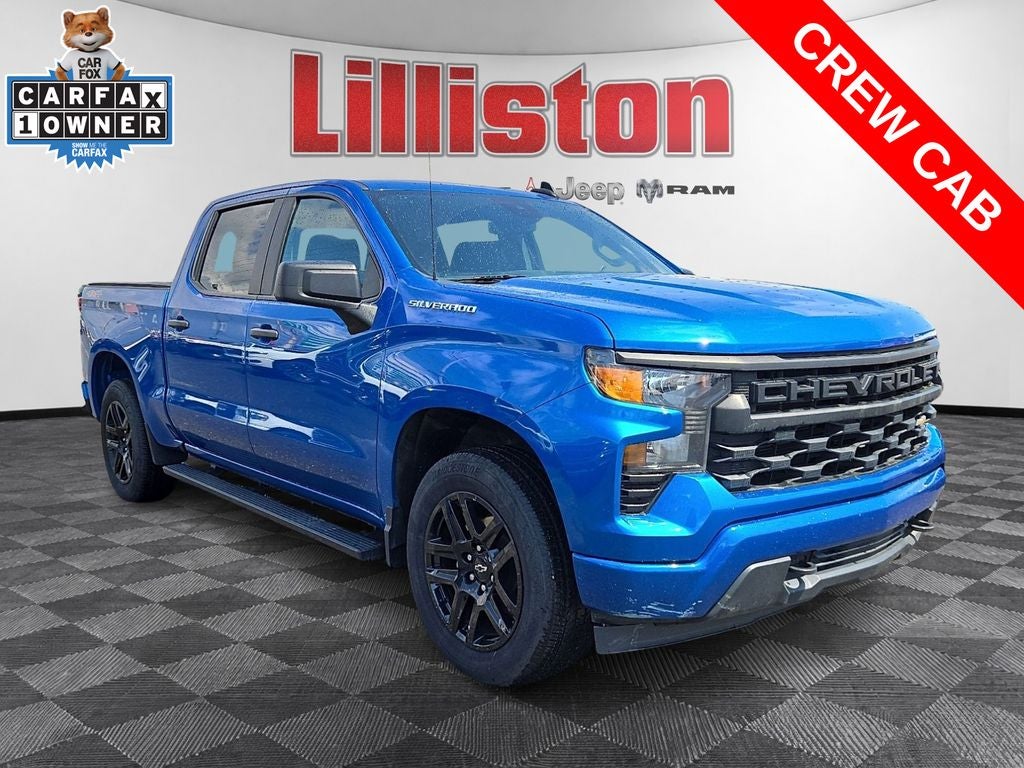 2023 Chevrolet Silverado 1500 4WD Crew Cab Short Bed Custom