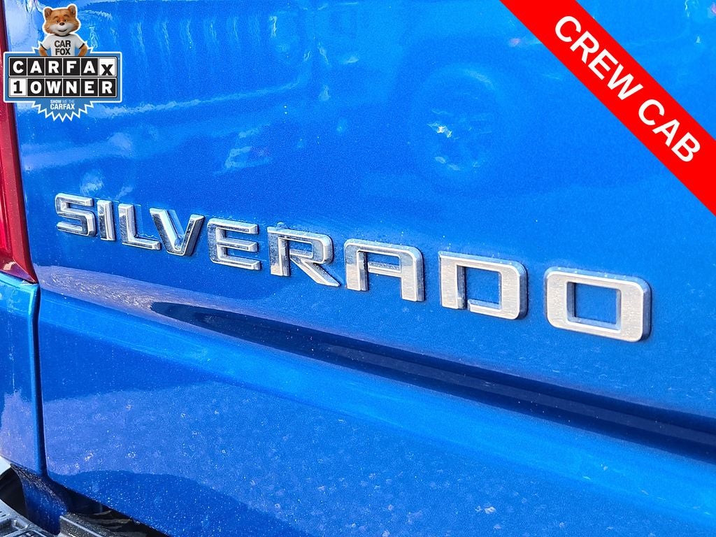 2023 Chevrolet Silverado 1500 4WD Crew Cab Short Bed Custom