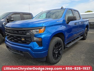 2023 Chevrolet Silverado 1500 4WD Crew Cab Short Bed Custom