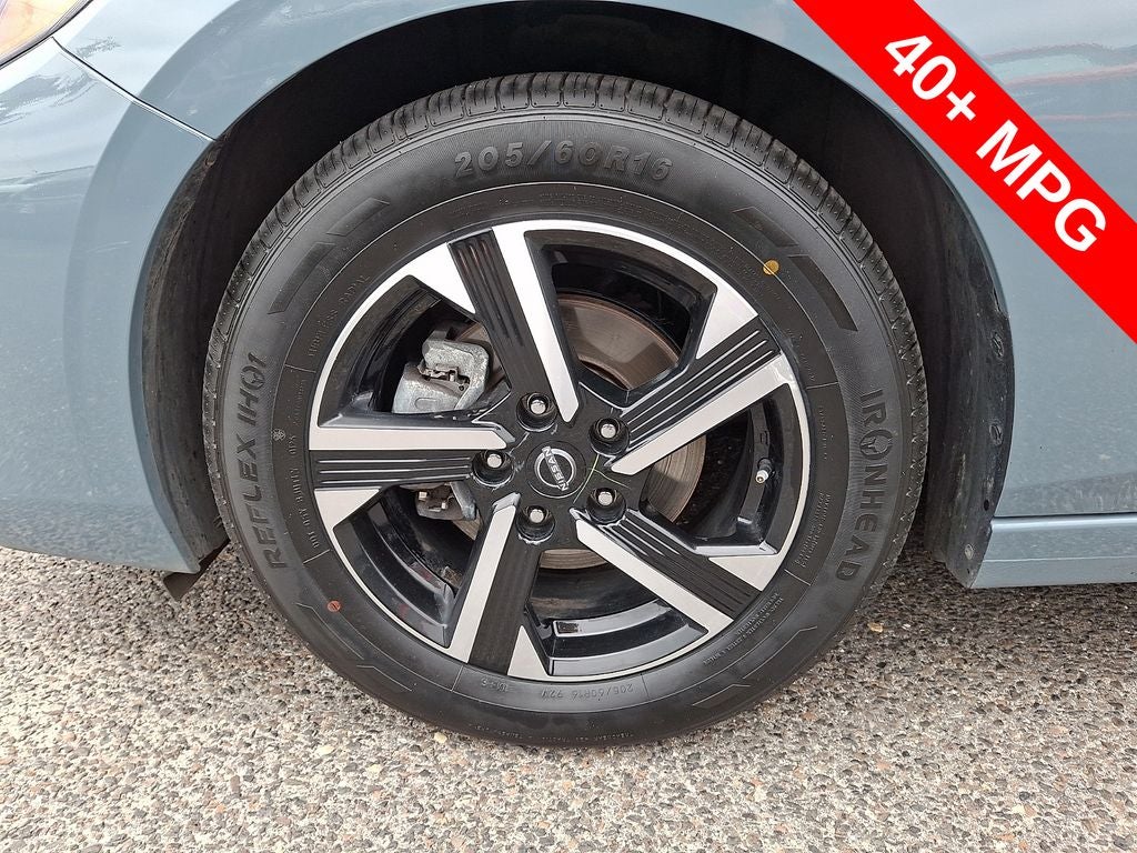 2024 Nissan Sentra SV Xtronic CVT