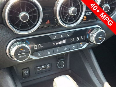 2024 Nissan Sentra SV Xtronic CVT