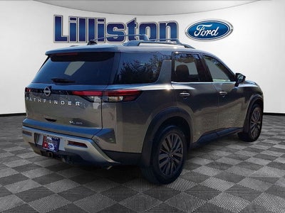 2025 Nissan Pathfinder SL 4WD
