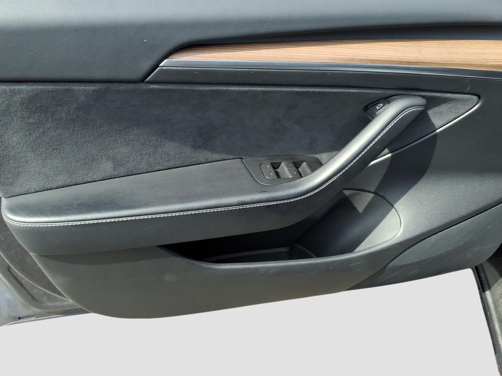 2022 Tesla Model 3 Long Range Dual Motor All-Wheel Drive