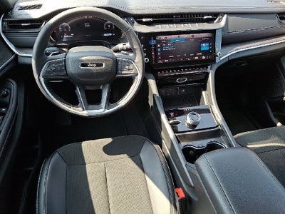 2026 Jeep Grand Cherokee Altitude