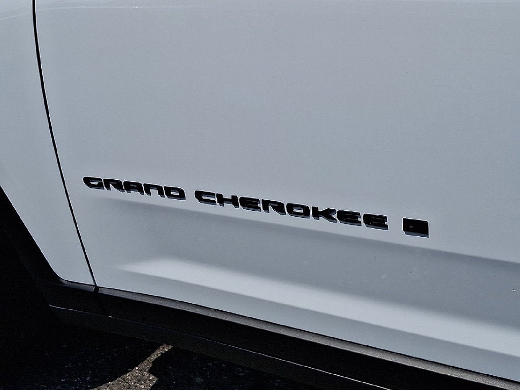 2026 Jeep Grand Cherokee Altitude