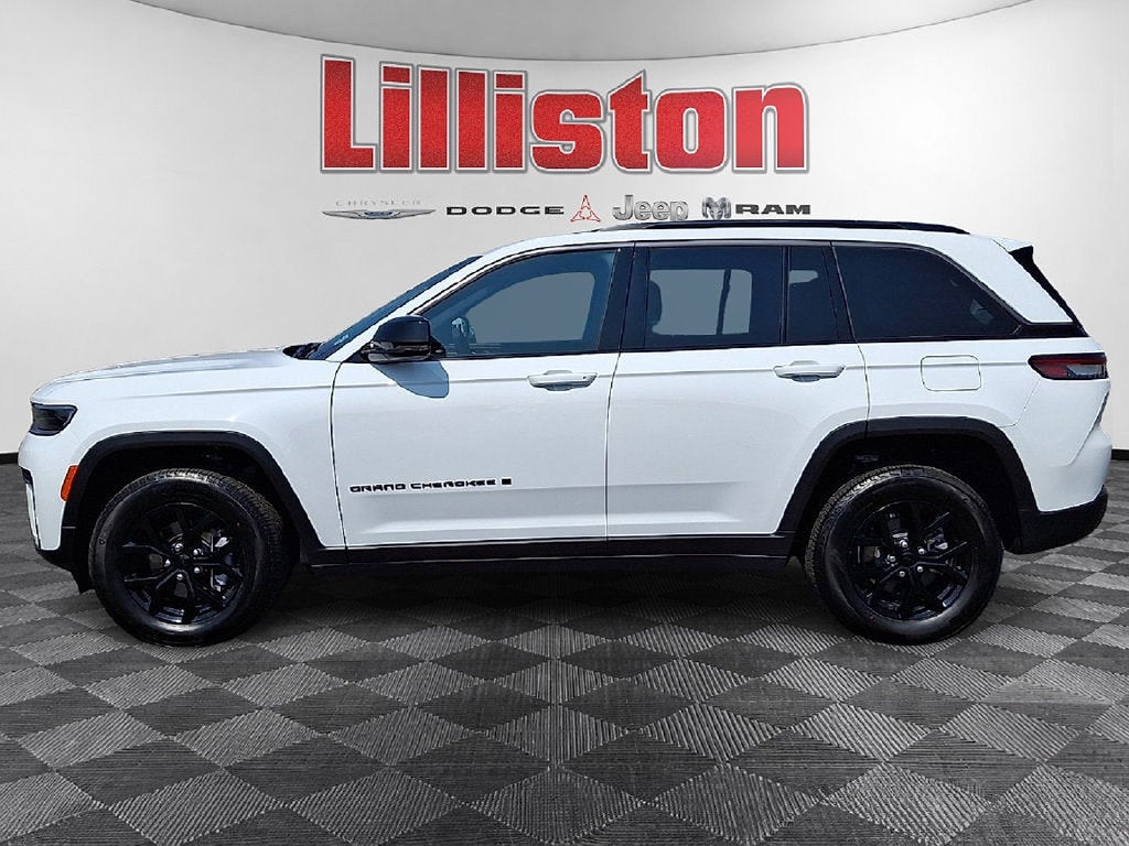 2026 Jeep Grand Cherokee Altitude