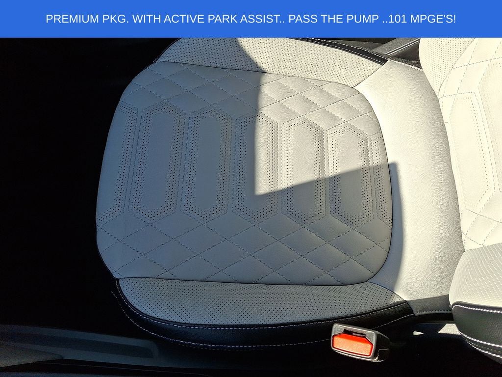 2023 Ford Escape Plug-In Hybrid Base