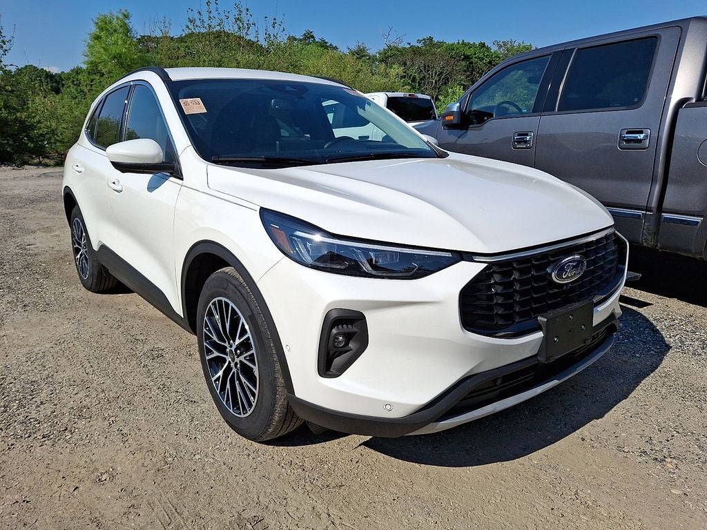 2023 Ford Escape Plug-In Hybrid Base