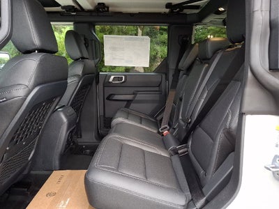 2026 Ford Bronco Badlands SASQUATCH 7SPD MANUAL