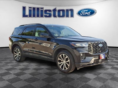 2025 Ford Explorer ST-Line