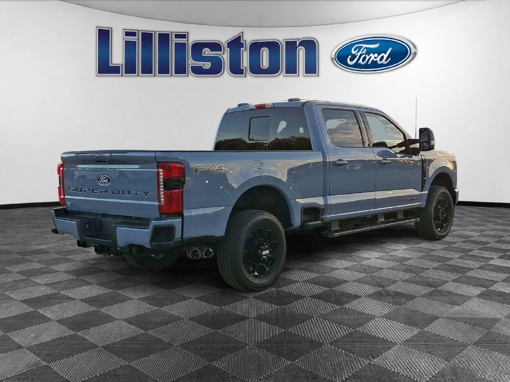 2027 Ford F-350SD Lariat