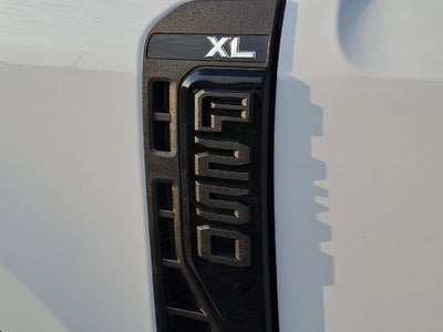 2027 Ford F-250SD XL