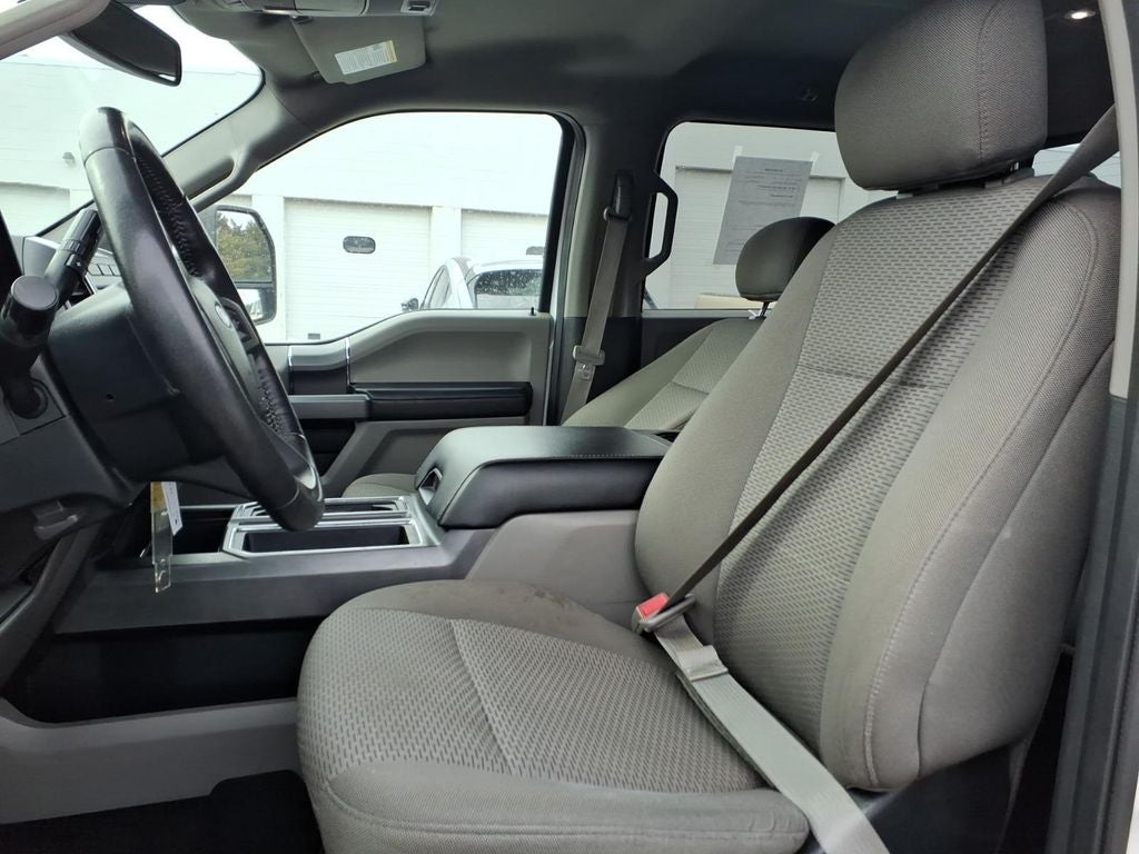 2019 Ford F-150 XLT LOW MILES!